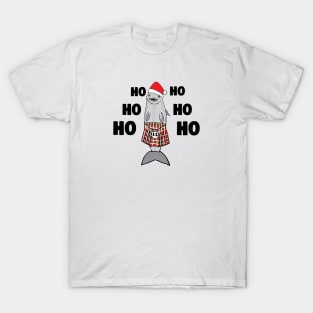 Christmas scottish salmon - kilt and sant claus hat T-Shirt